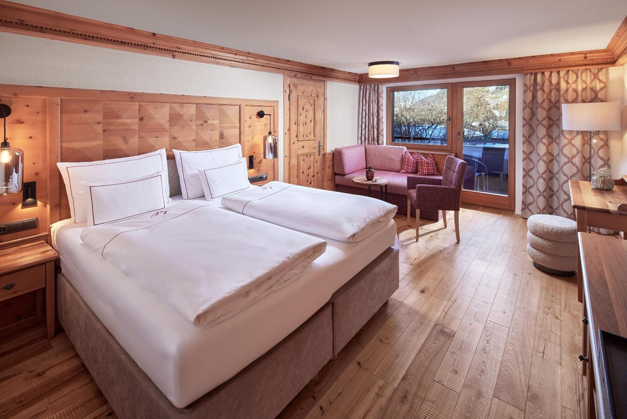 Der Boeglerhof - Pure Nature Spa Resort Алпбах Екстериор снимка
