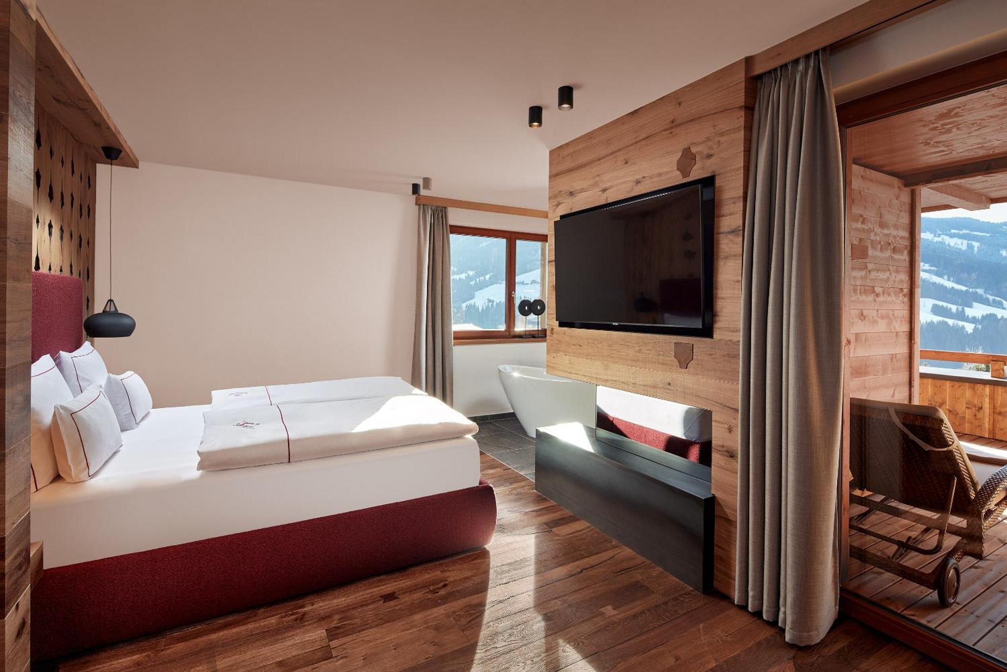 Der Boeglerhof - Pure Nature Spa Resort Алпбах Екстериор снимка