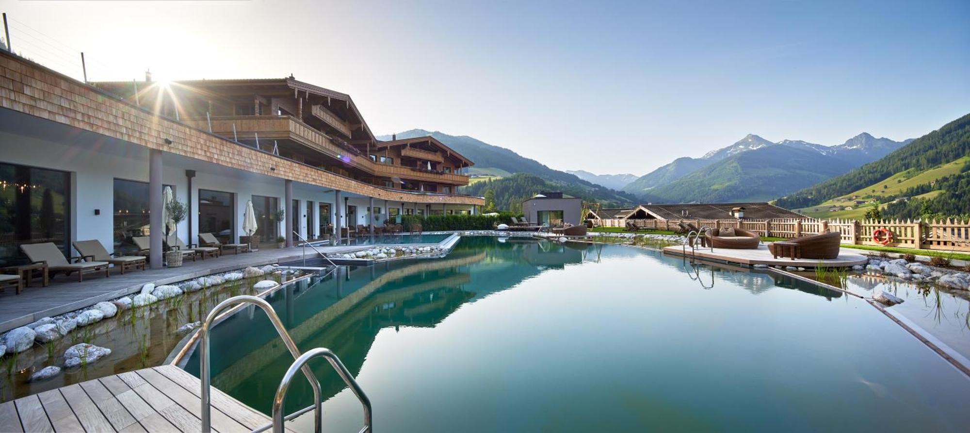 Der Boeglerhof - Pure Nature Spa Resort Алпбах Екстериор снимка